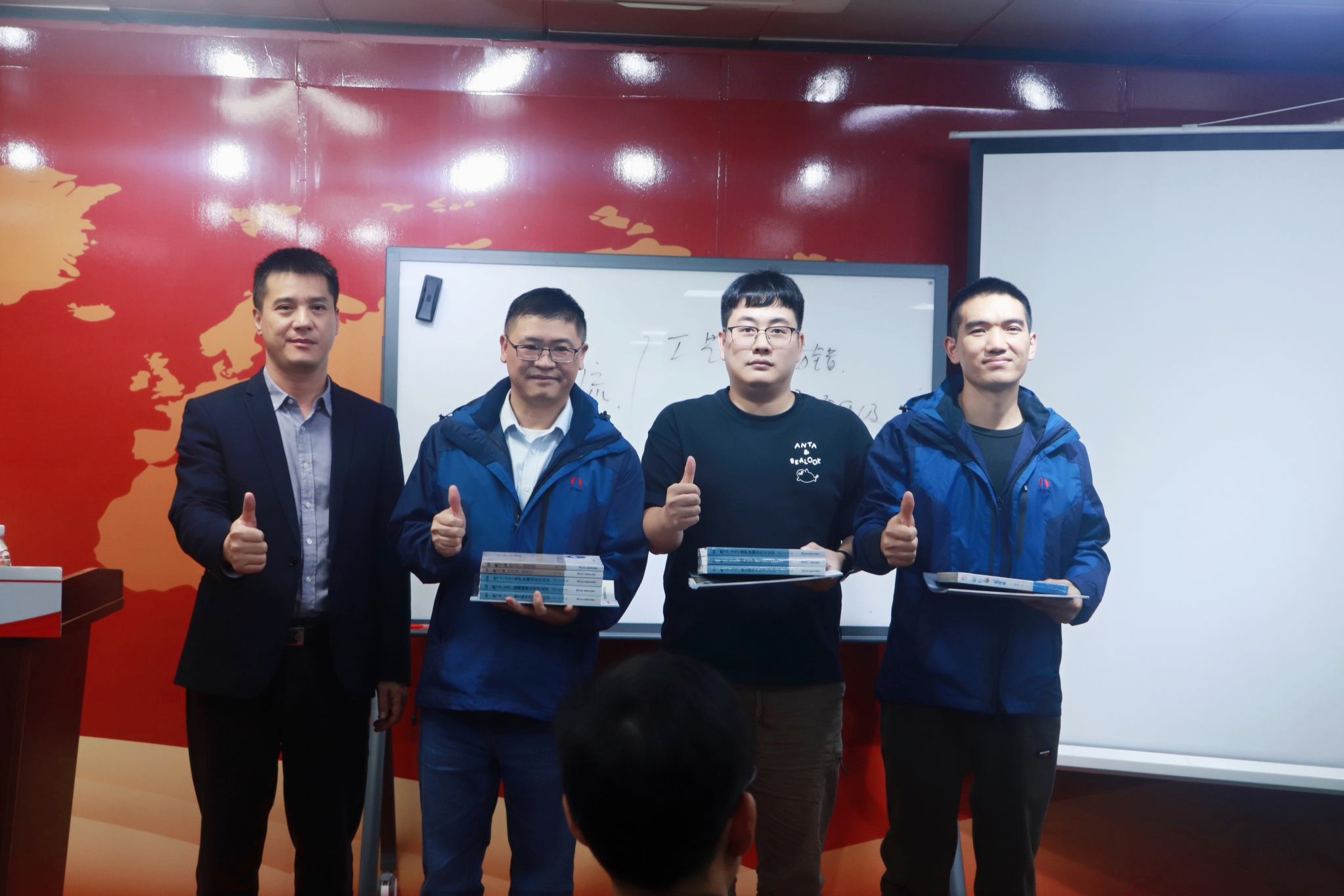 优秀小组颁奖 .jpg